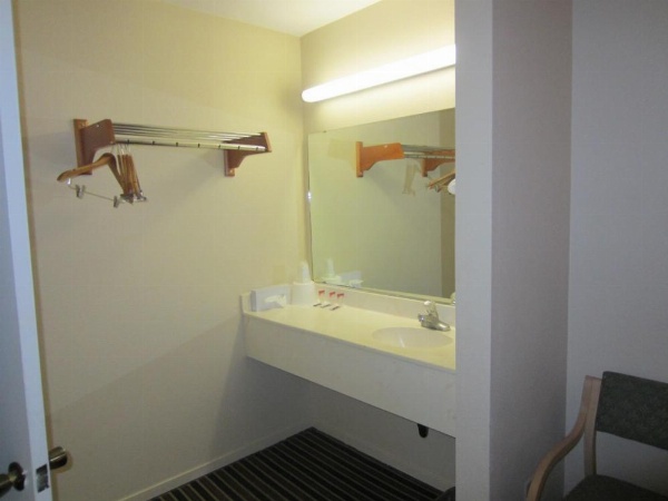 Beachview Inn image 19