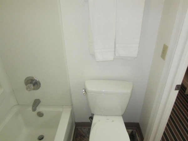 Beachview Inn image 20